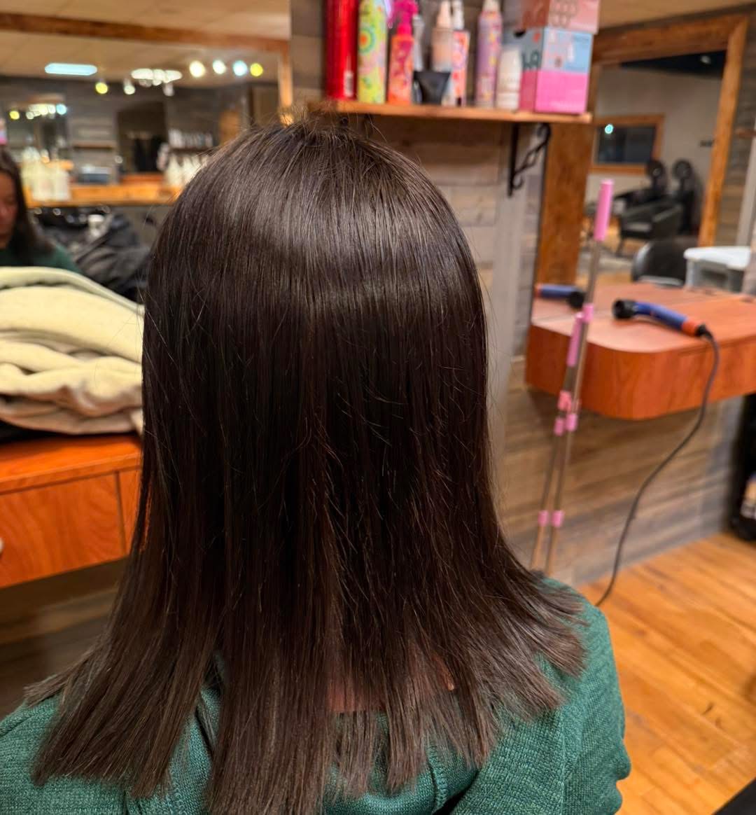 Glossy deep brunette color
